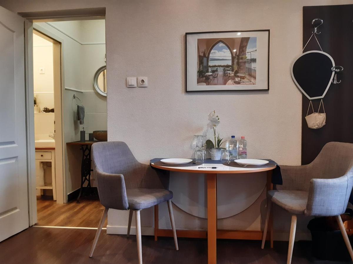 Ady Apartman Тата Екстер'єр фото